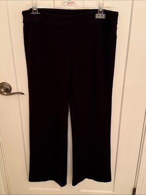 Femme Black Wide-Leg Pull-On Cropped Pants, size 10